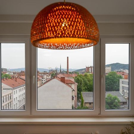 Elegant Tour As Studio Gilly With Open Views And A Balcony In The Center Ljubljana Extérieur photo