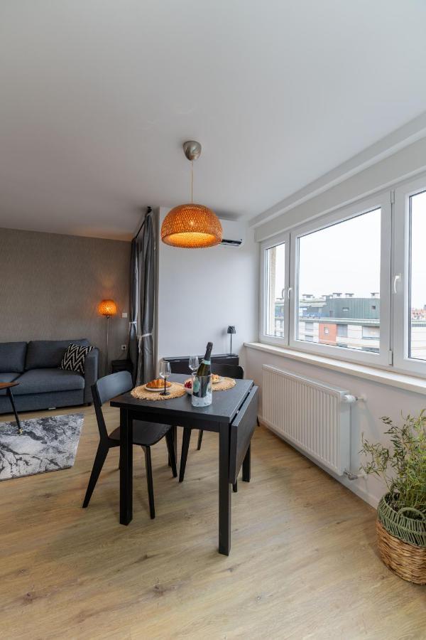 Elegant Tour As Studio Gilly With Open Views And A Balcony In The Center Ljubljana Extérieur photo